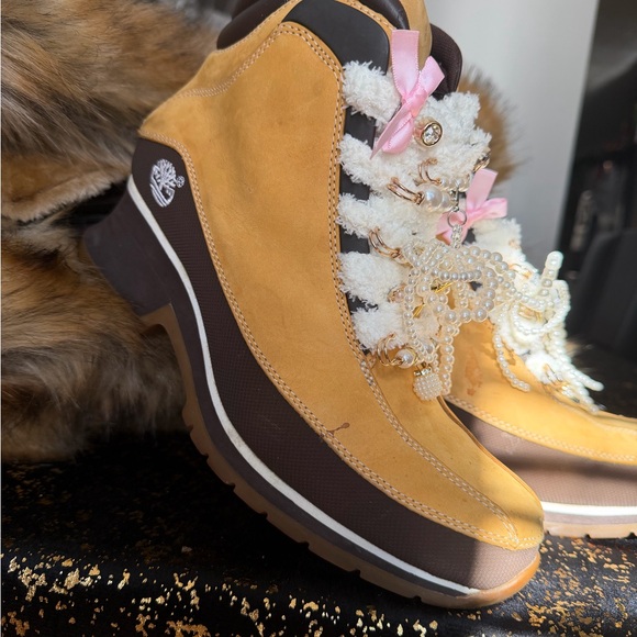 Timberland Shoes - Timberland Women's Yellow and Brown Winter Boots size 9.5